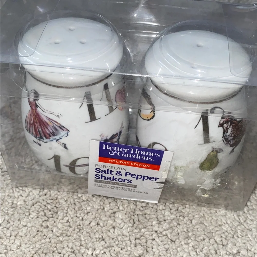 Better Homes & Gardens‎ 12 Days of Christmas Salt & Pepper Shakers Set of 2